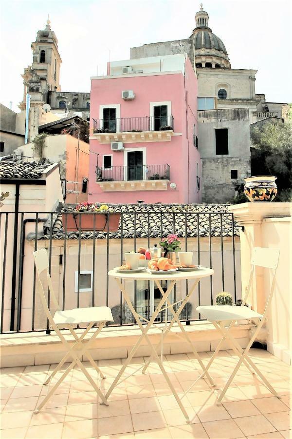 Bed and Breakfast Le Luci Su Ibla - Ospitalita Con Vista Рагуза Екстер'єр фото