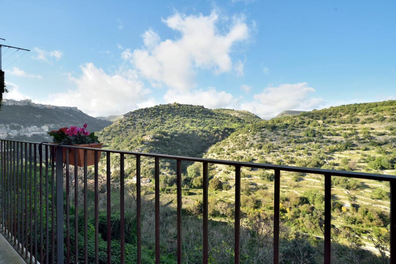 Bed and Breakfast Le Luci Su Ibla - Ospitalita Con Vista Рагуза Екстер'єр фото